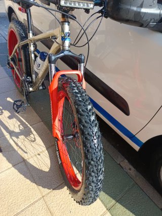 Fat Bike Todoterreno Plata y Roja