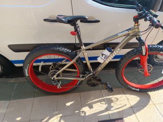 Fat Bike Todoterreno Plata y Roja
