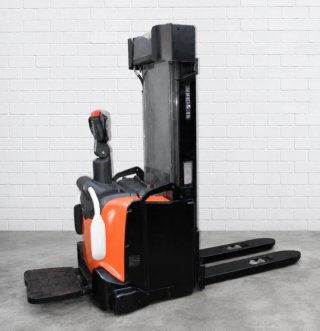 Apilador Eléctrico BT