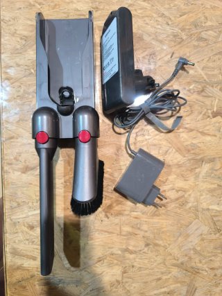 Batería Dyson V10 6000m +cargador y Accesorios
