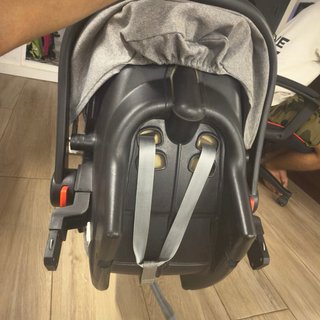 Silla de coche para bebé gris