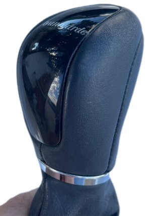 Pomo cuero A2032674210 c W203 mercedes