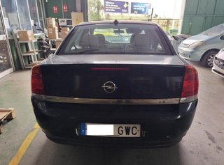13130644 piloto trasero derecho opel vectra 230134