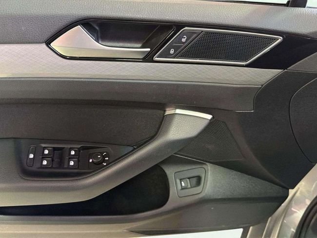 Volkswagen Passat Variant Executive 2.0 TDI D 2021, foto 14