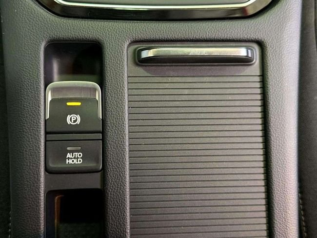Volkswagen Passat Variant Executive 2.0 TDI D 2021, foto 28