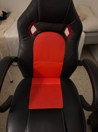 Silla gaming negra y roja