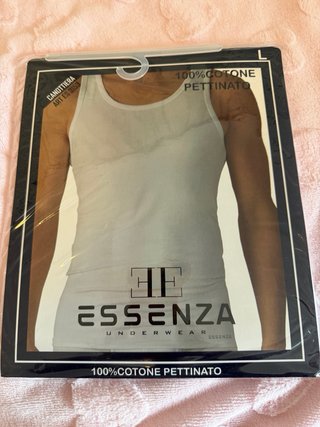 Calcetines Fila Negros blancos y camisetas y joyas
