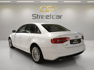 Audi A4 Avant 2.0 TDI 150 multitr S line edition