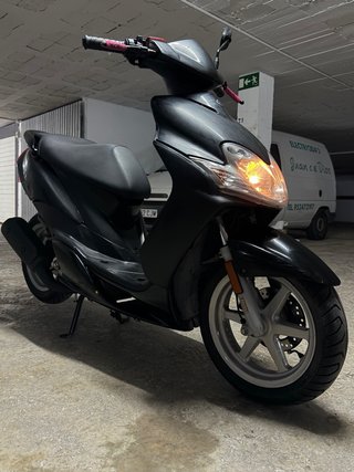 YAMAHA JOG RR - DE CASA Y FUNCIONANDO