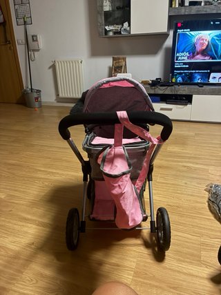 Cochecito de bebé rosa