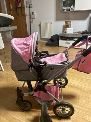 Cochecito de bebé rosa