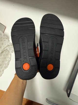 Zapato Biomecanics Talla 34