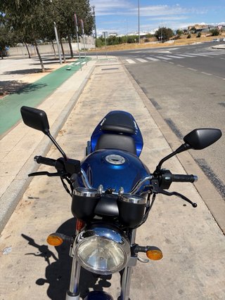 Hyosung Comet Azul