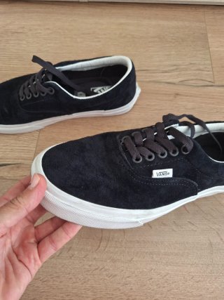 Zapatillas Vans Negras Suede