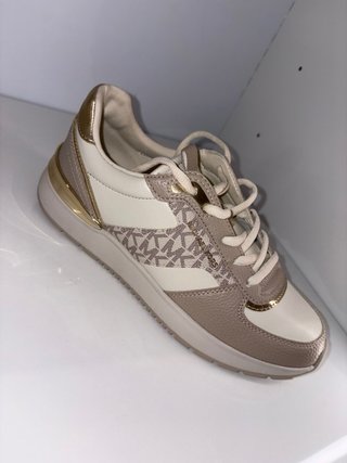 Zapatillas Michael Kors Blancas y Doradas