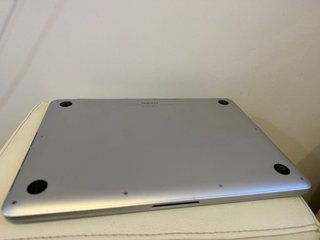 Portátil Apple Plata