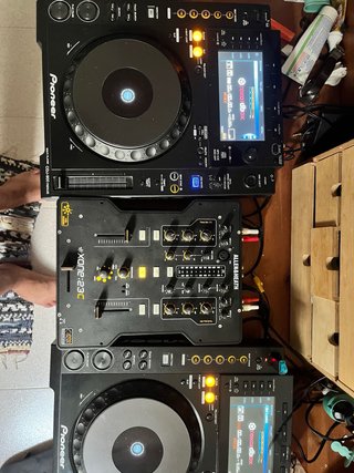 Equipo DJ Pioneer + Allen & Heath Negro