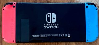 Nintendo Switch con accesorios + funda protectora
