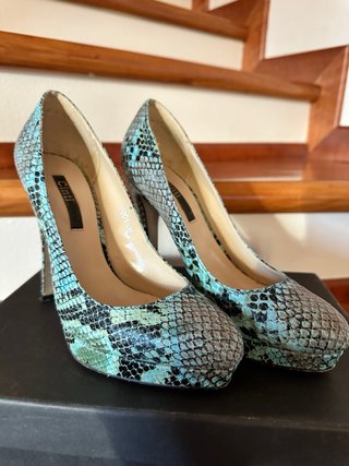 Décolleté Cinti pitone azzurro/nero tg. 36