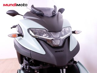 YAMAHA TRICITY 300