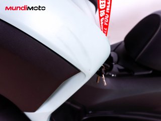 YAMAHA TRICITY 300