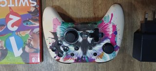 Nintendo Switch Gris y Negro + Juego y Mando.