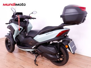 YAMAHA TRICITY 300
