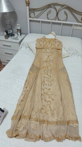 ✨ Elegante vestido de fiesta en color beige/dorado