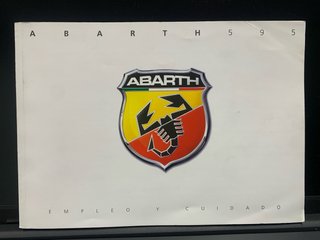 Abarth 595 Competizione Baquets Sabelt escape