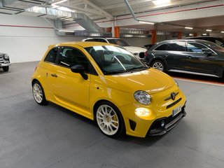 Abarth 595 Competizione Baquets Sabelt escape