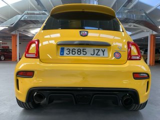 Abarth 595 Competizione Baquets Sabelt escape