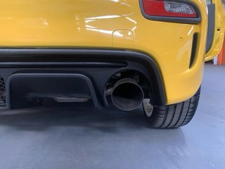 Abarth 595 Competizione Baquets Sabelt escape