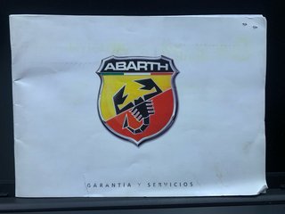 Abarth 595 Competizione Baquets Sabelt escape