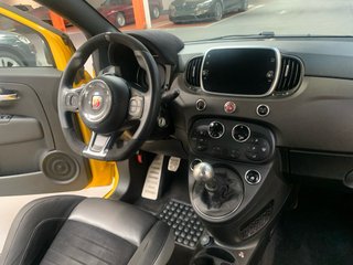 Abarth 595 Competizione Baquets Sabelt escape