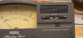 Afinador Korg MT-1200 Multi Temperament Tuner
