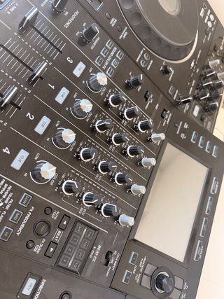 Mesa DJ Pioneer XDJ-XZ Negra