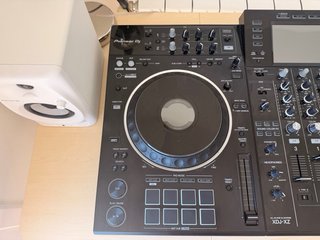 Mesa DJ Pioneer XDJ-XZ Negra