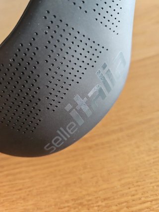 Sillín Selle Italia bici carretera/gravel 154g
