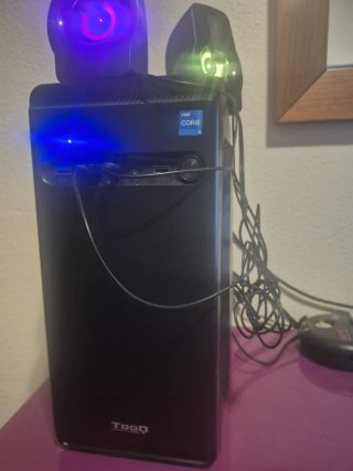 Torre PC Intel con Monitor