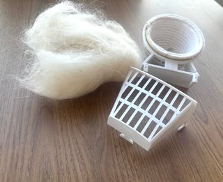 Nido para canarios con pelo y soporte