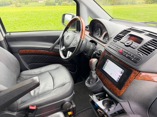 Mercedes-Benz Viano 2011