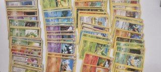 Lotto 200+ carte Pokemon vari set no doppioni