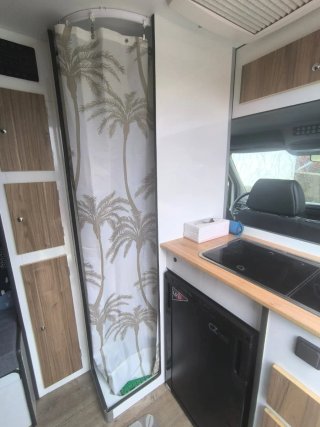 Volkswagen Crafter camperizada y homologada