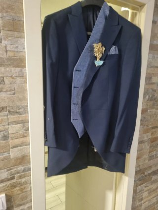Traje de boda azul