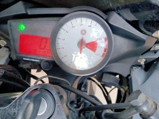 Yamaha YZF 125 R Sportbike Negra/Plateada