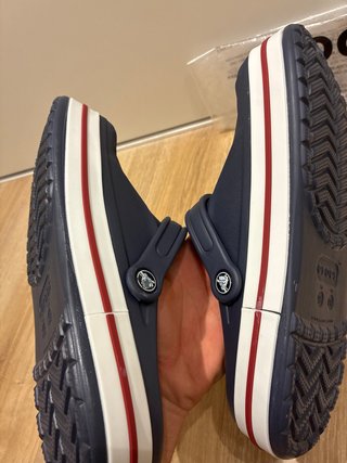 Crocs Bayaband Clog Talla 42-43 Azul/Rojo