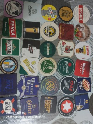 Lote de posavasos de cerveza.  138 unidades
