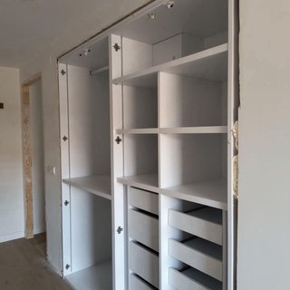 Armario modular blanco a medida
