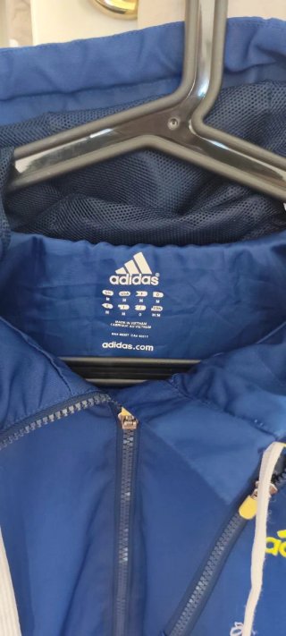 ​ Cortavientos Adidas Anorak (Talla M)