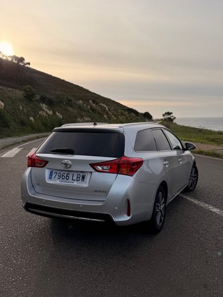 Toyota Auris 2015